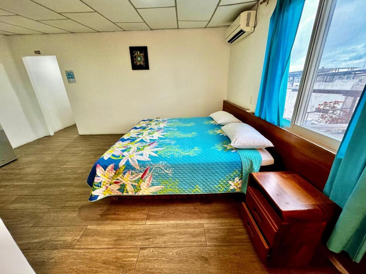 Hostal Muyuyo プエルトアヨラ エクステリア 写真