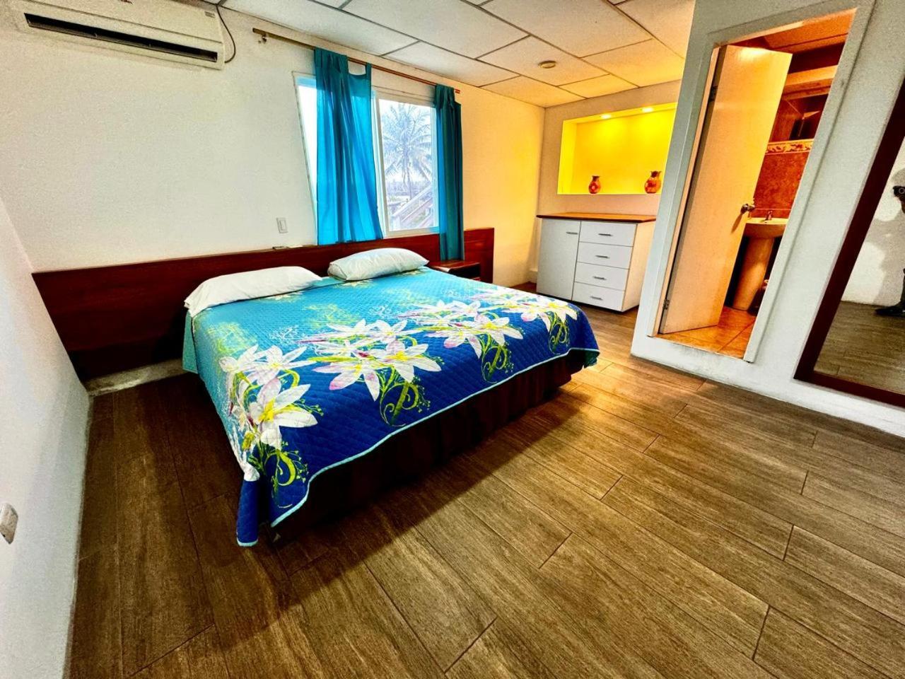 Hostal Muyuyo プエルトアヨラ エクステリア 写真